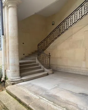 아파트 Place Des Vosges
