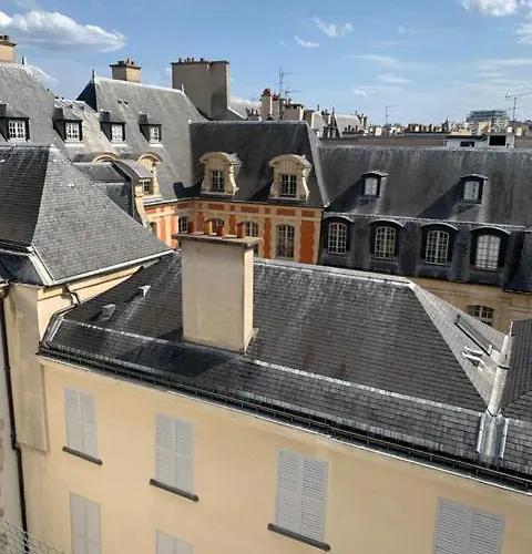 Place Des Vosges Paris